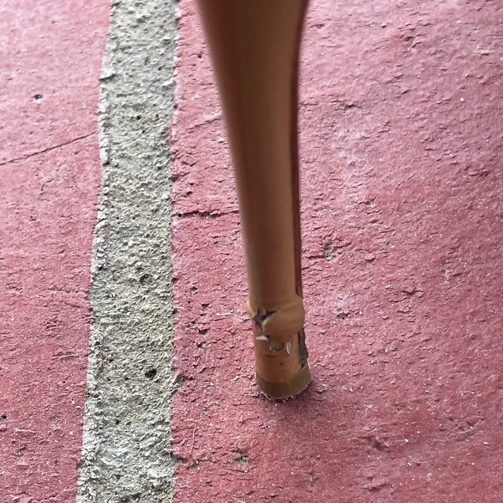 Christian Louboutin So Kate Heels - Picture 5 of 7